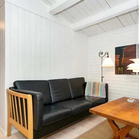 Two-bedroom In Holbaek 1 * Haderslev